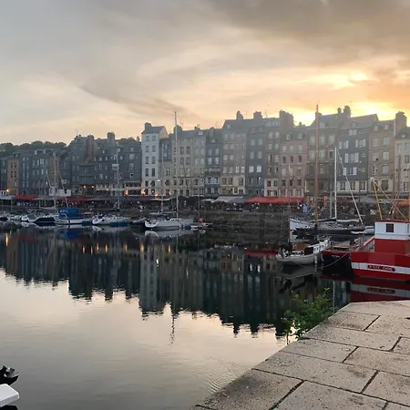 Chaumiere Du Val Сasa de vacaciones Triqueville